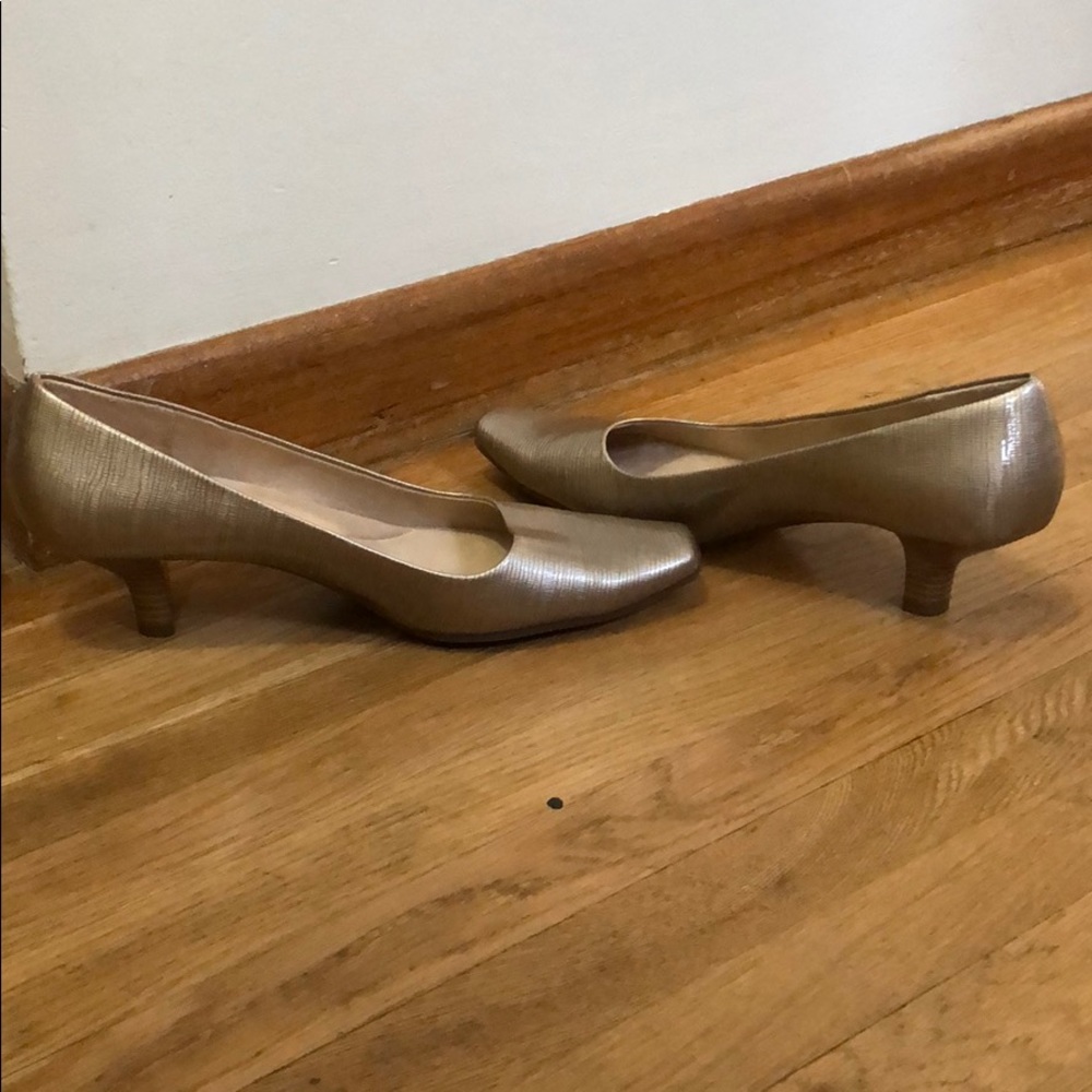 Aerosoles low heel